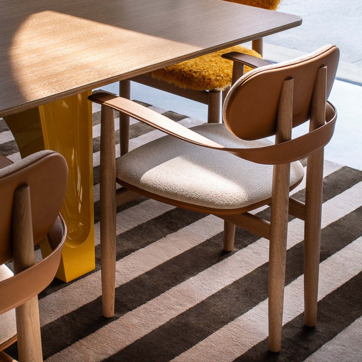Chaise Twist de Fendi Casa