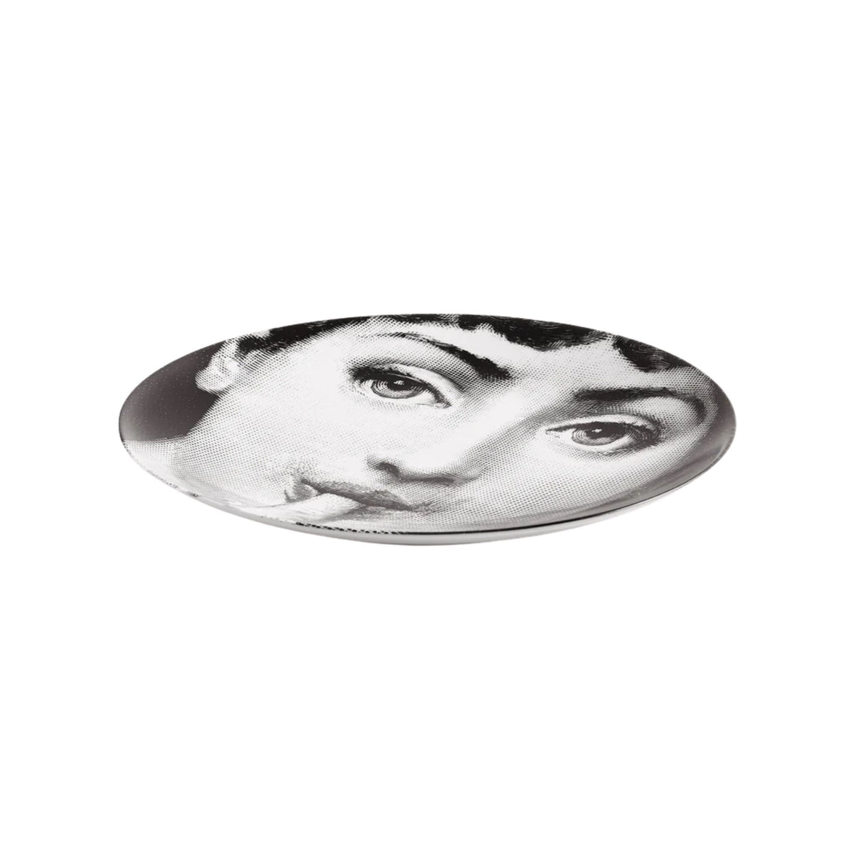 Assiette murale Fornasetti Tema e Variazioni n.178 de Fornasetti | Maison Territo