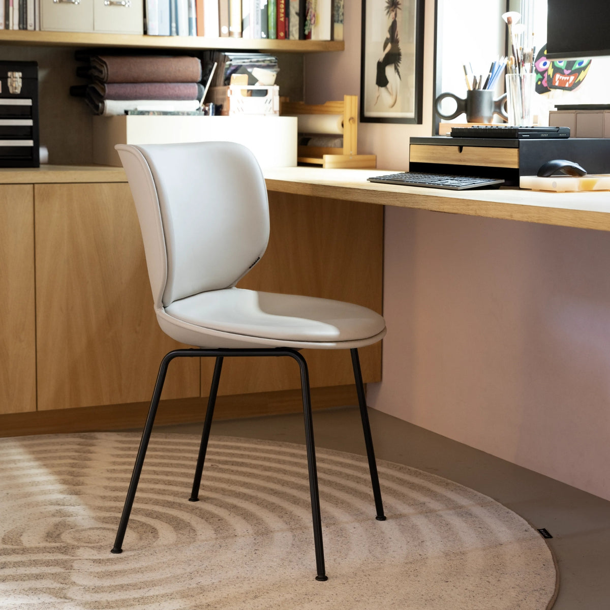 Hana chair