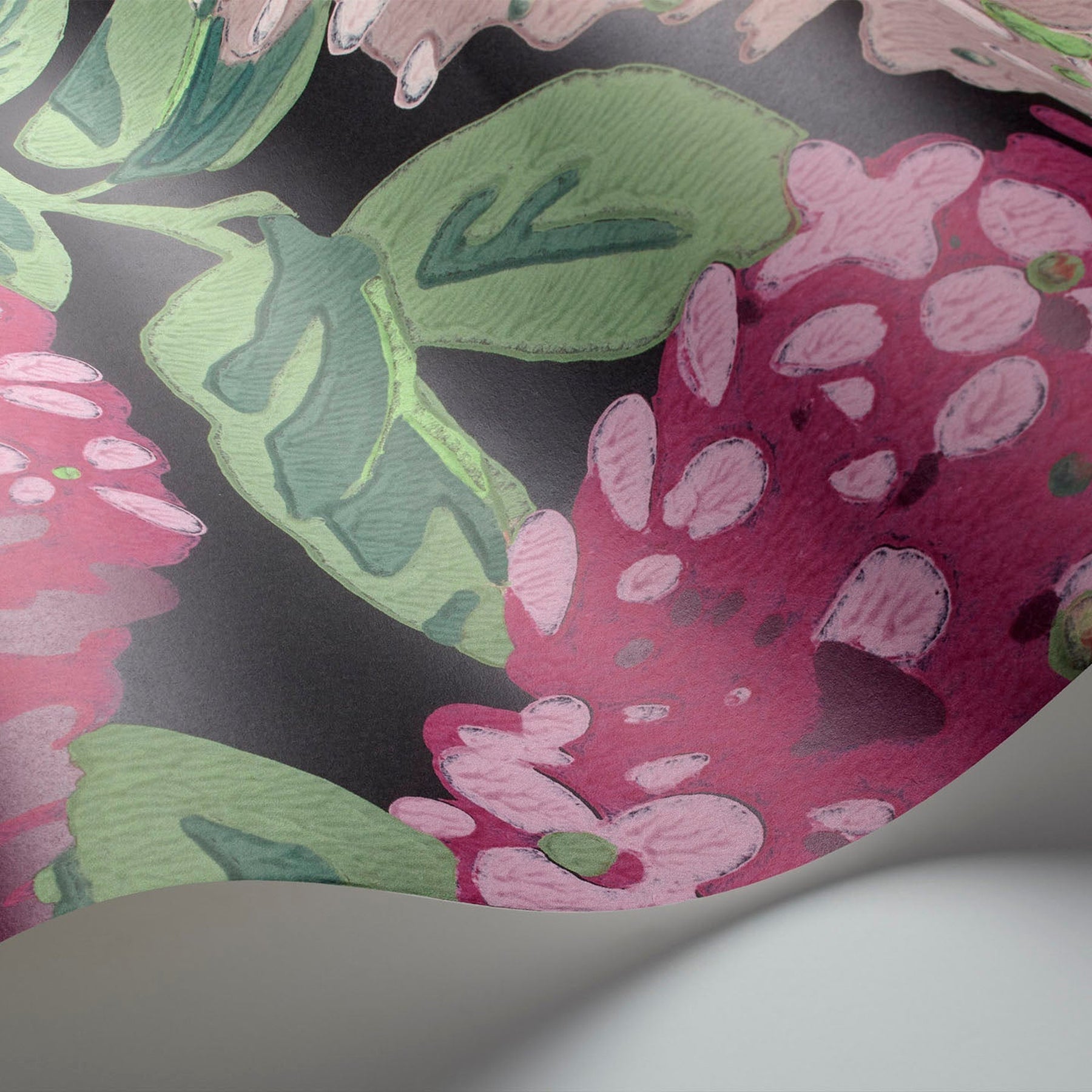 Lilac Grandiflora Wallpaper