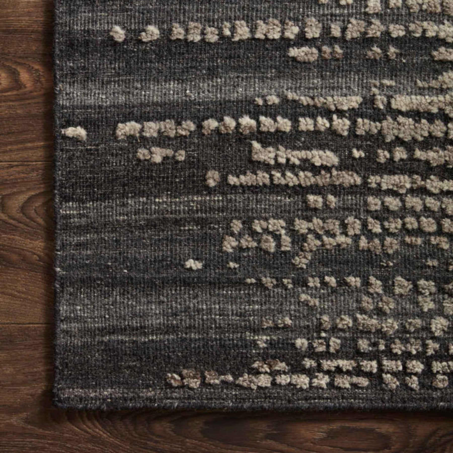 Tapis Naomi Charcoal de Loloi