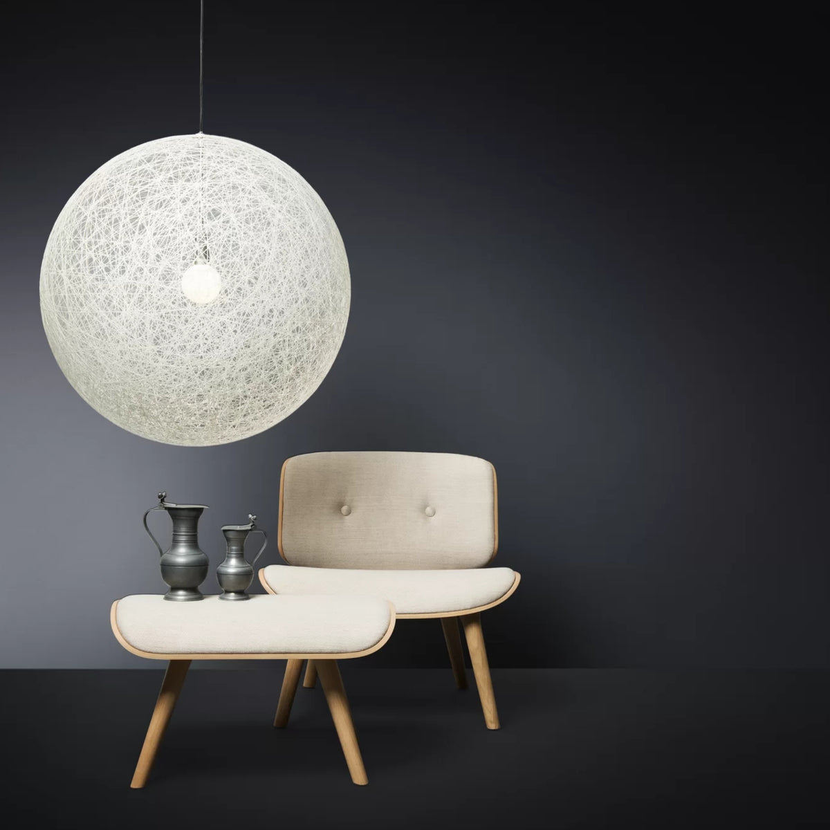 Nut lounge chair