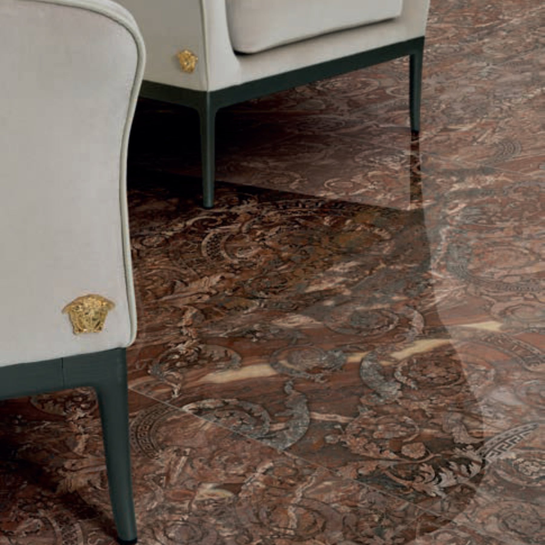 Céramique Rosa Venezia Megabarocco Effet marbre de Versace Ceramics