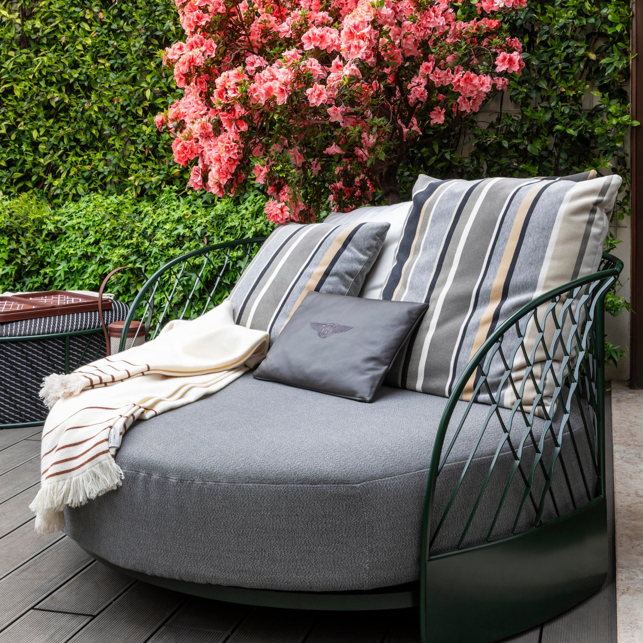 Causeuse Solstice de Bentley Home