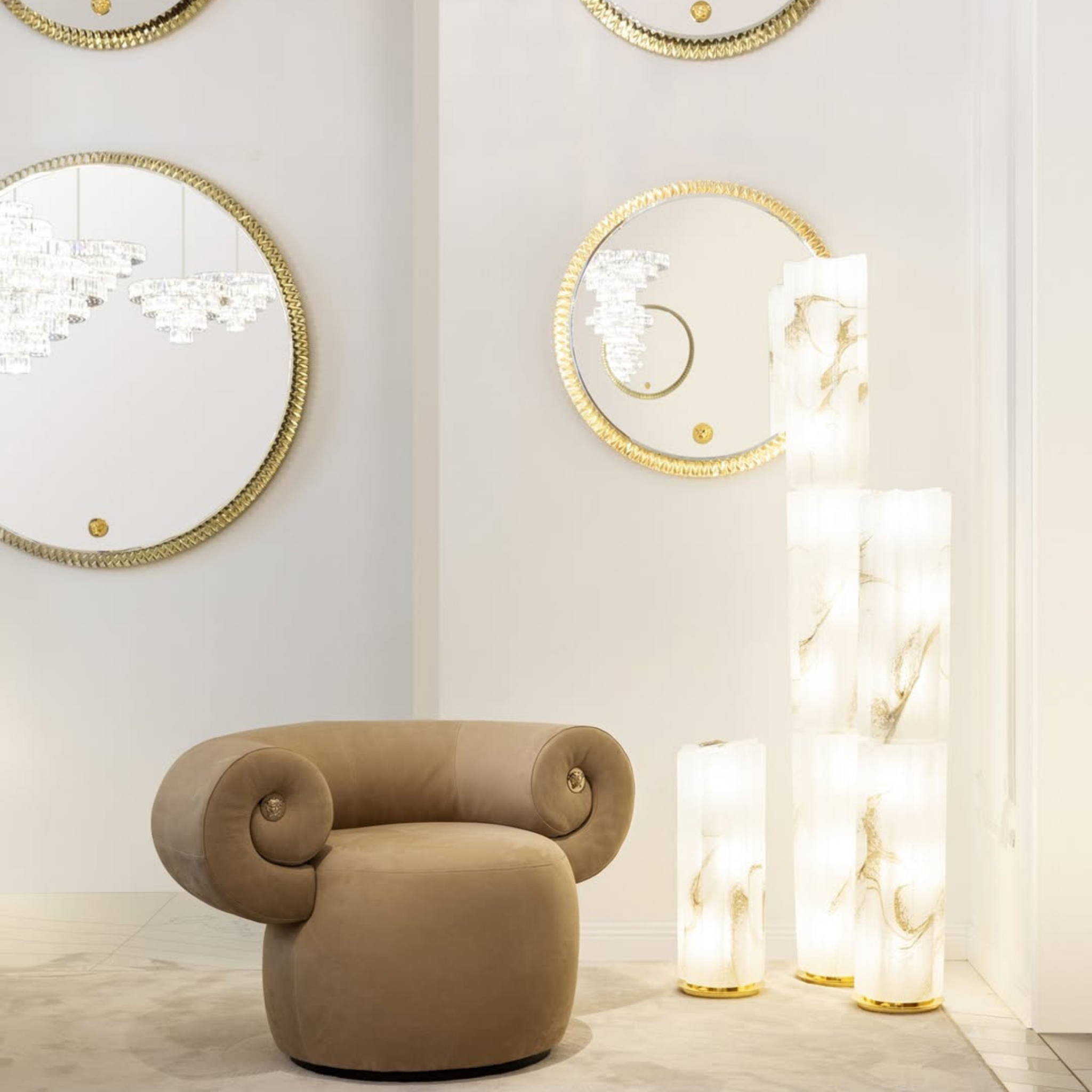 Lampe sur pied Acropolis de Versace home