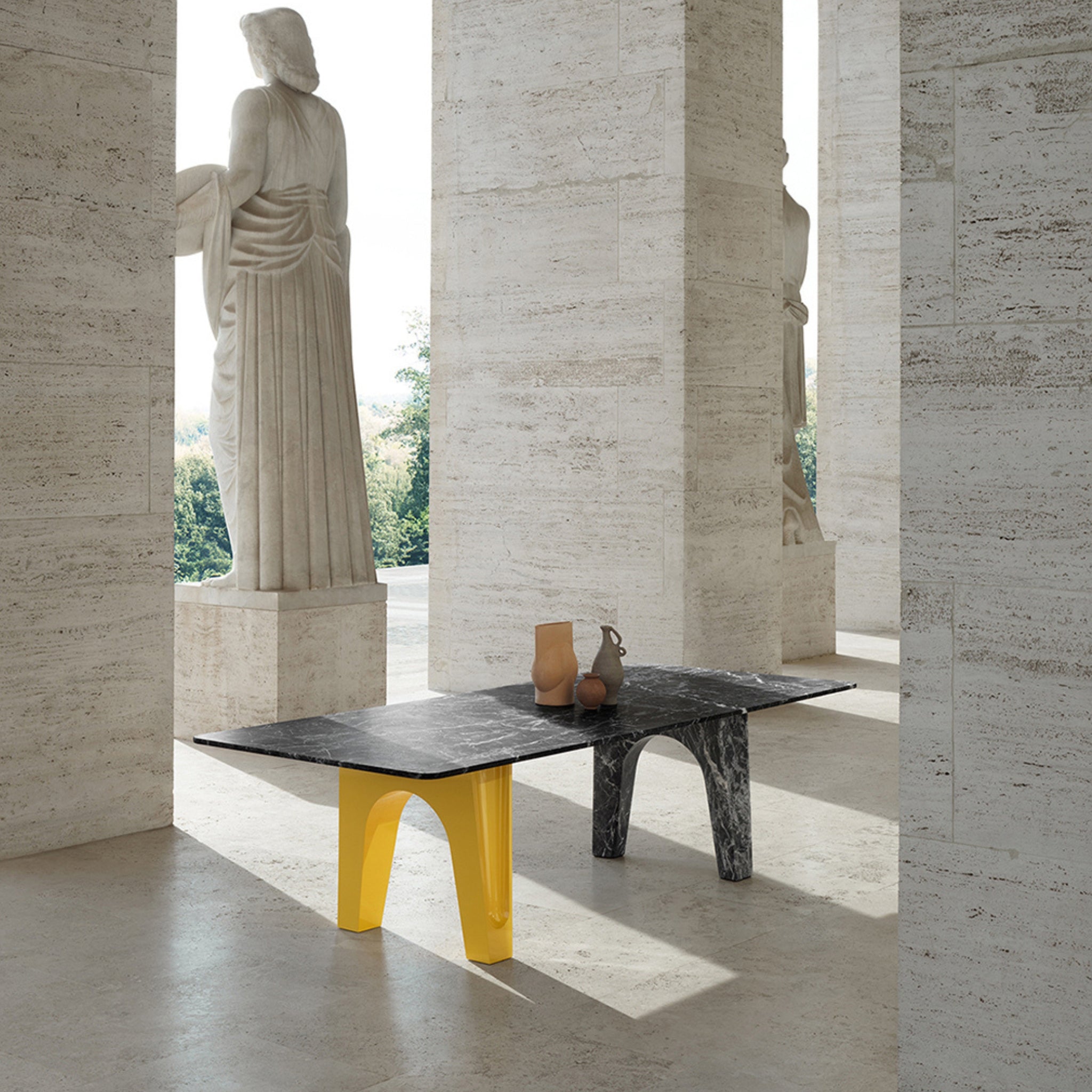 Table Arches Legs de Fendi Casa | Maison Territo