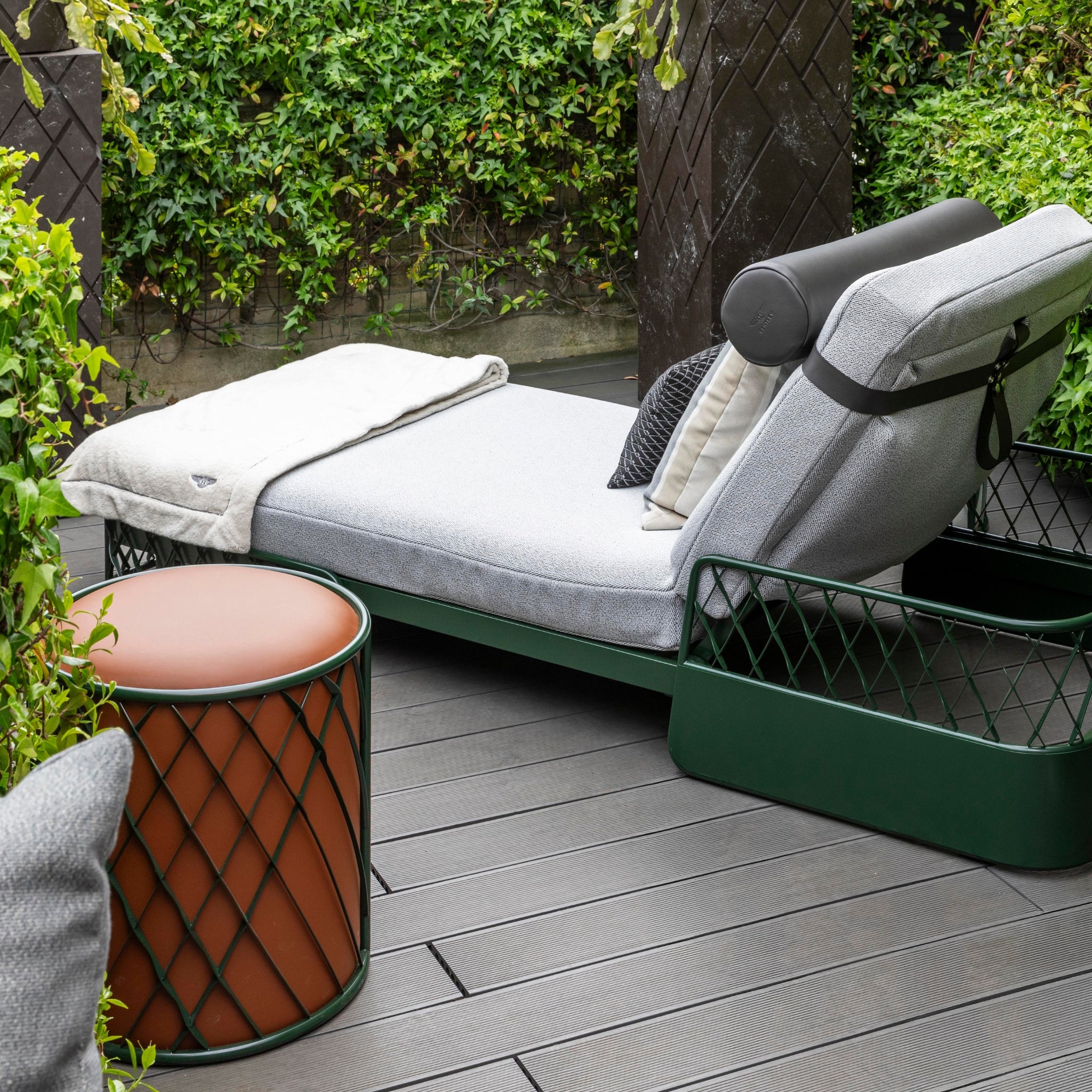 Bain de Soleil Solstice d'Extérieur de Bentley Home