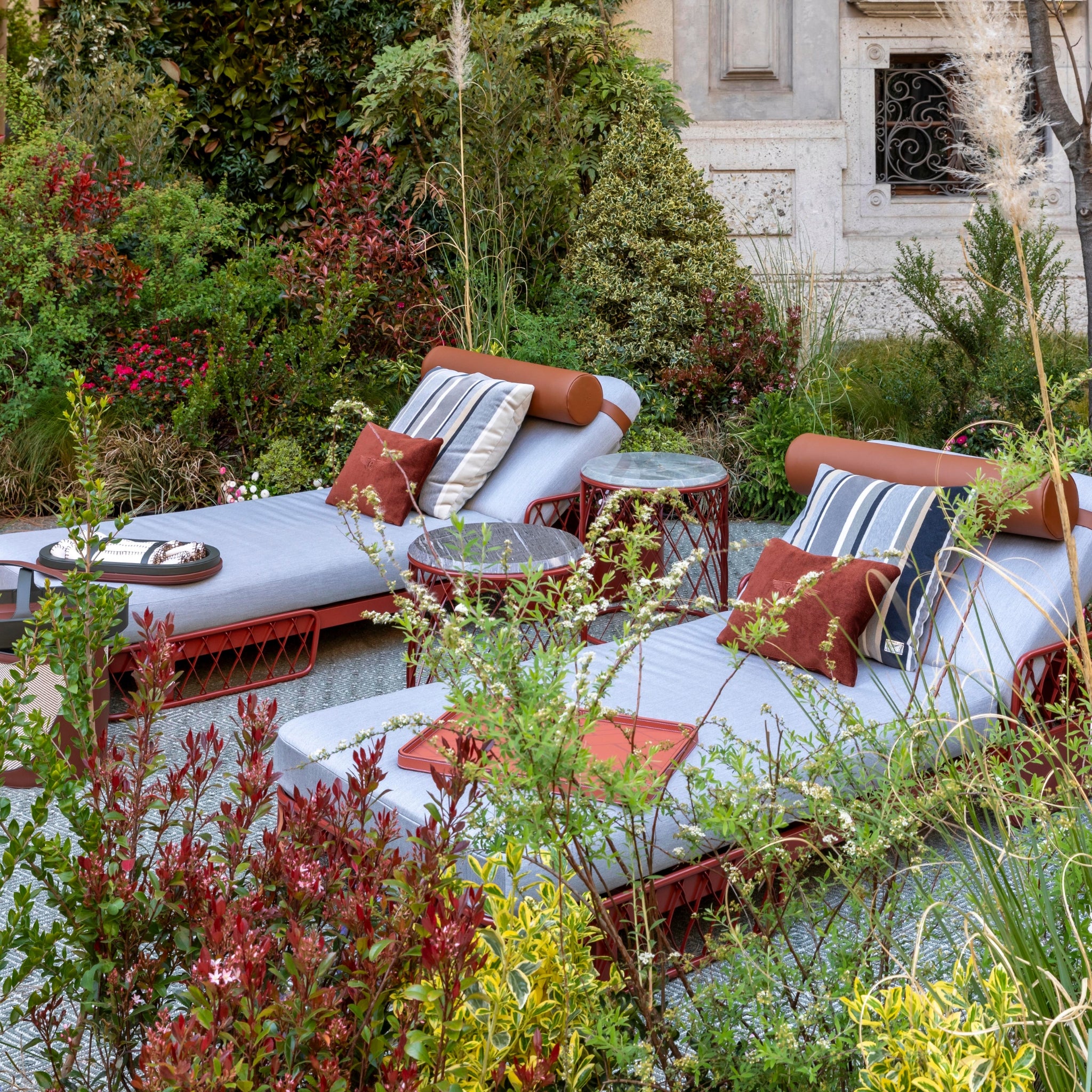 Bain de Soleil Solstice d'Extérieur de Bentley Home