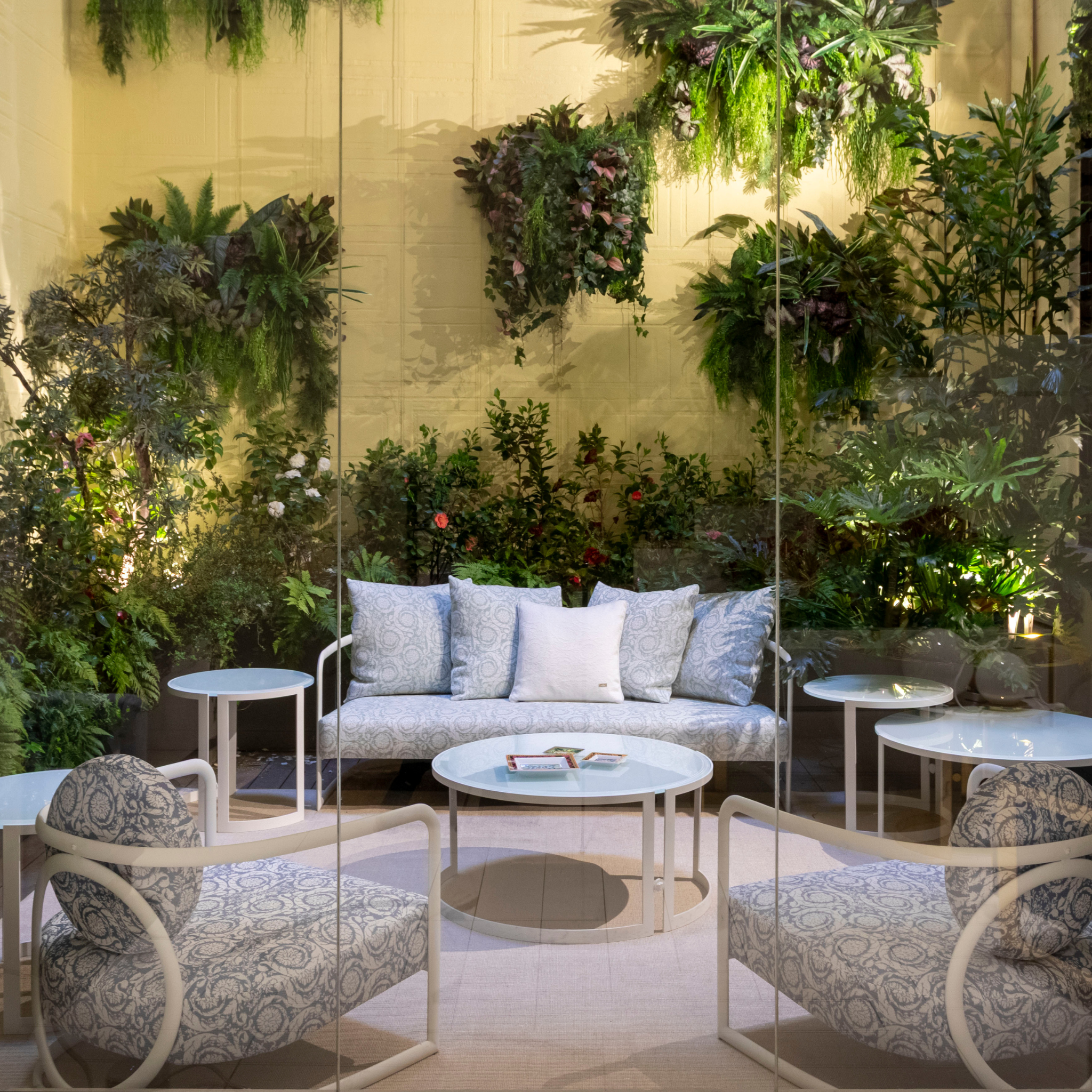 Canapé La Medusa Round Metal d'Extérieur de Versace Home