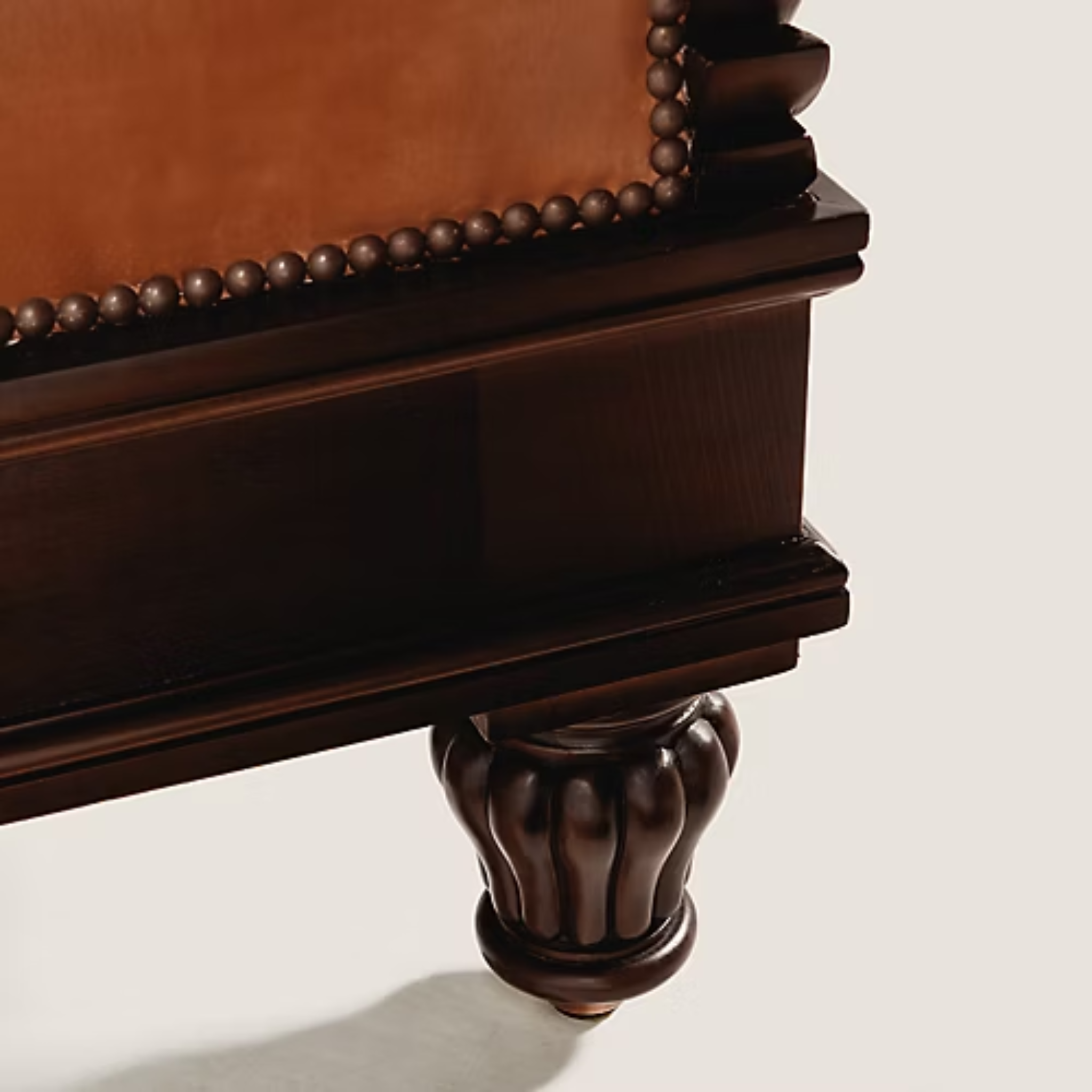 Lit capitonné Clivedon de Ralph Lauren | Maison Territo