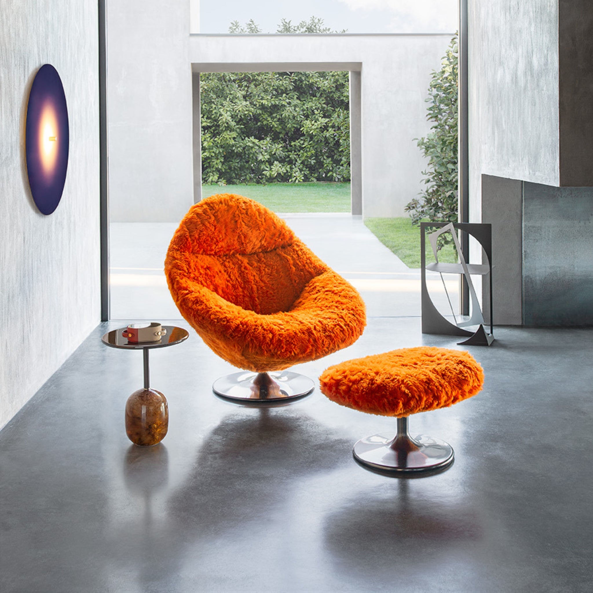Fauteuil pivotant Groove & Groovy de Fendi Casa