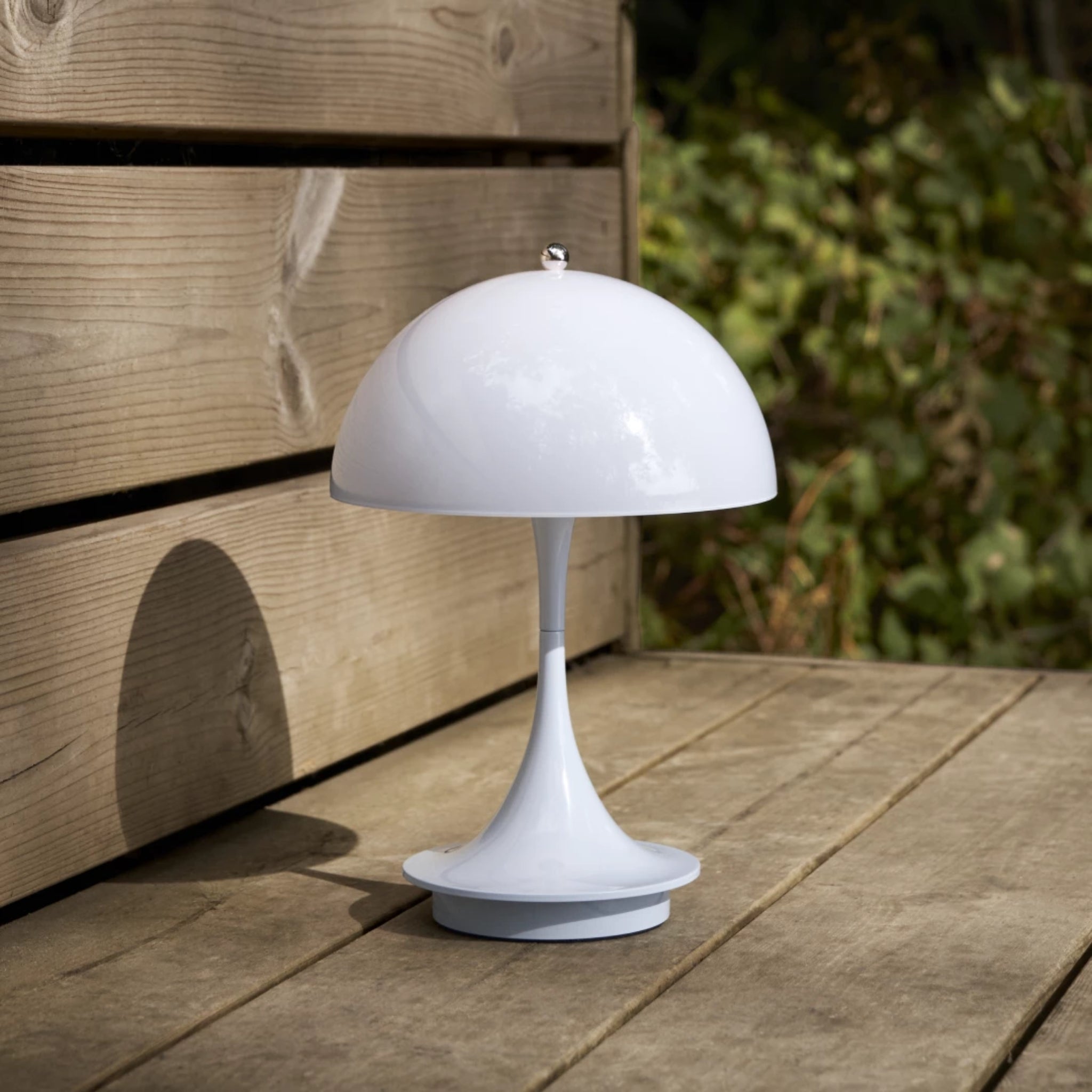 Opal pale blue Panthella 160 lamp by Louis Poulsen | Maison Territo