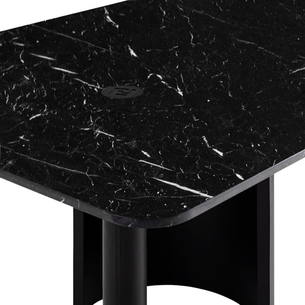 Table Lunar de Fendi Casa
