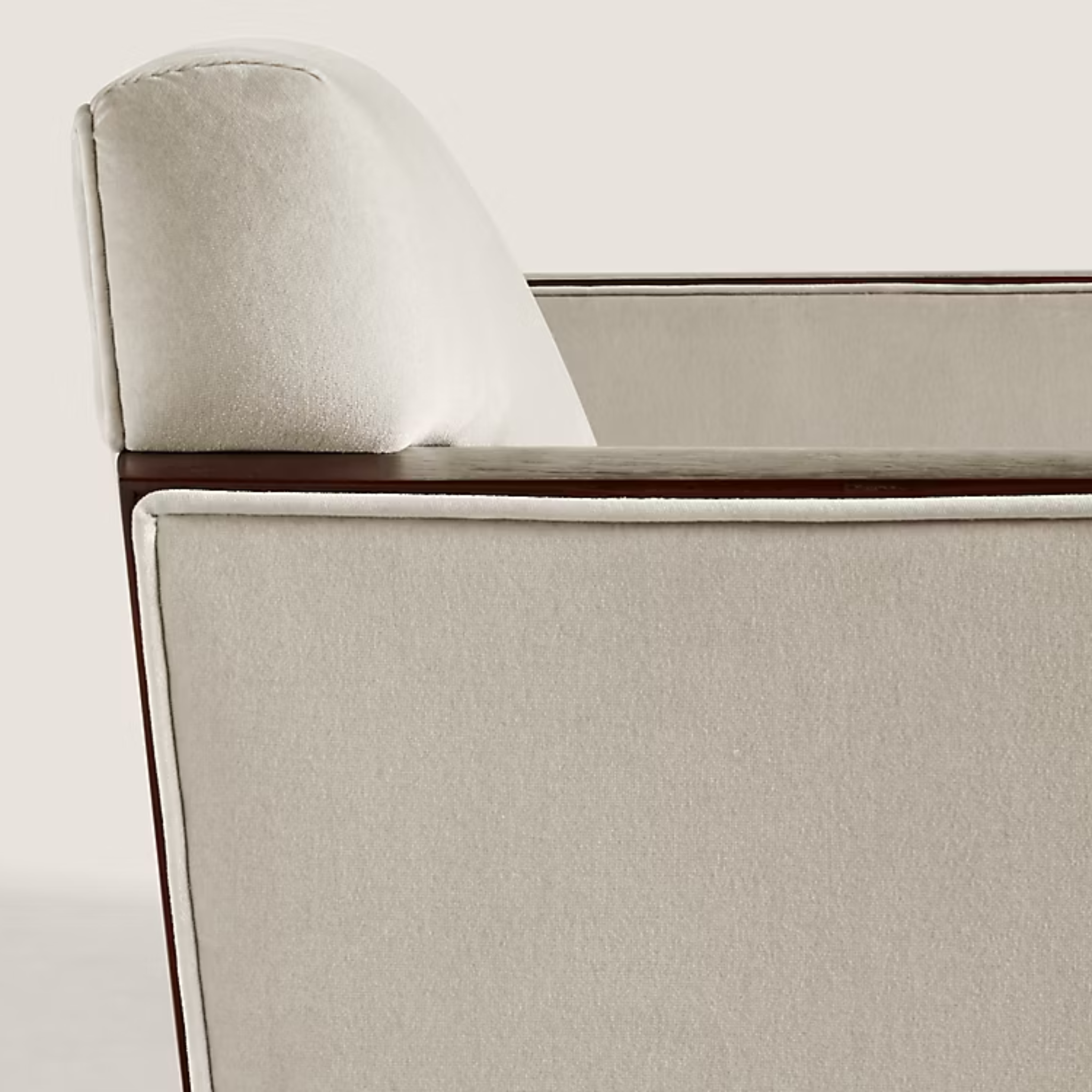 Canapé Modern Metropolis de Ralph Lauren | Maison Territo
