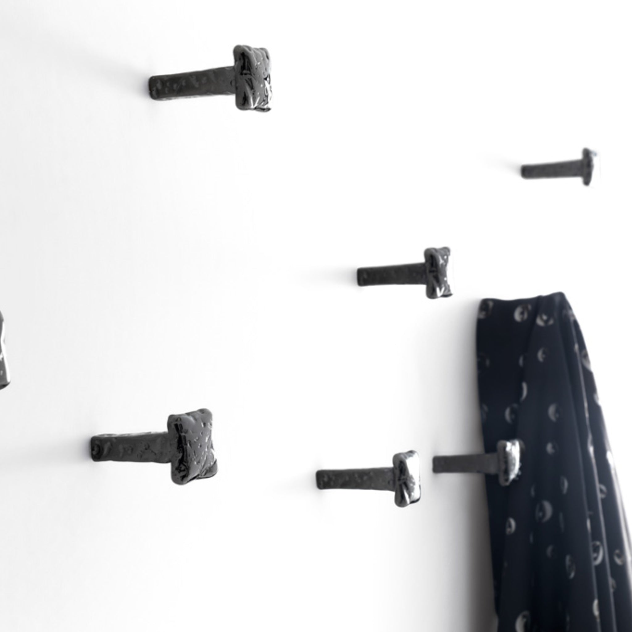 Porte-manteaux Chiodo Schiaccia Chiodo de Opinion Ciatti