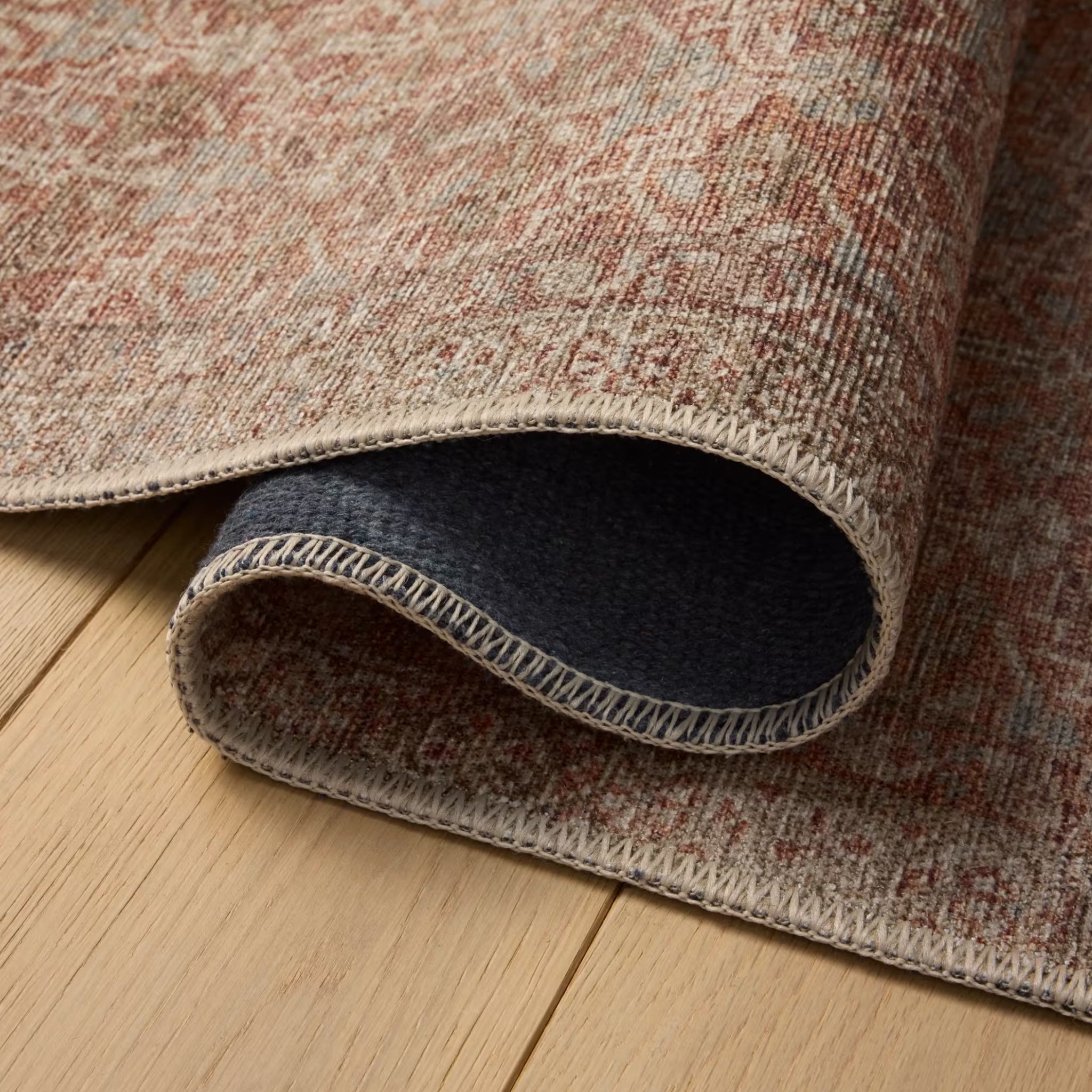 Tapis Safia de Joon Loloi