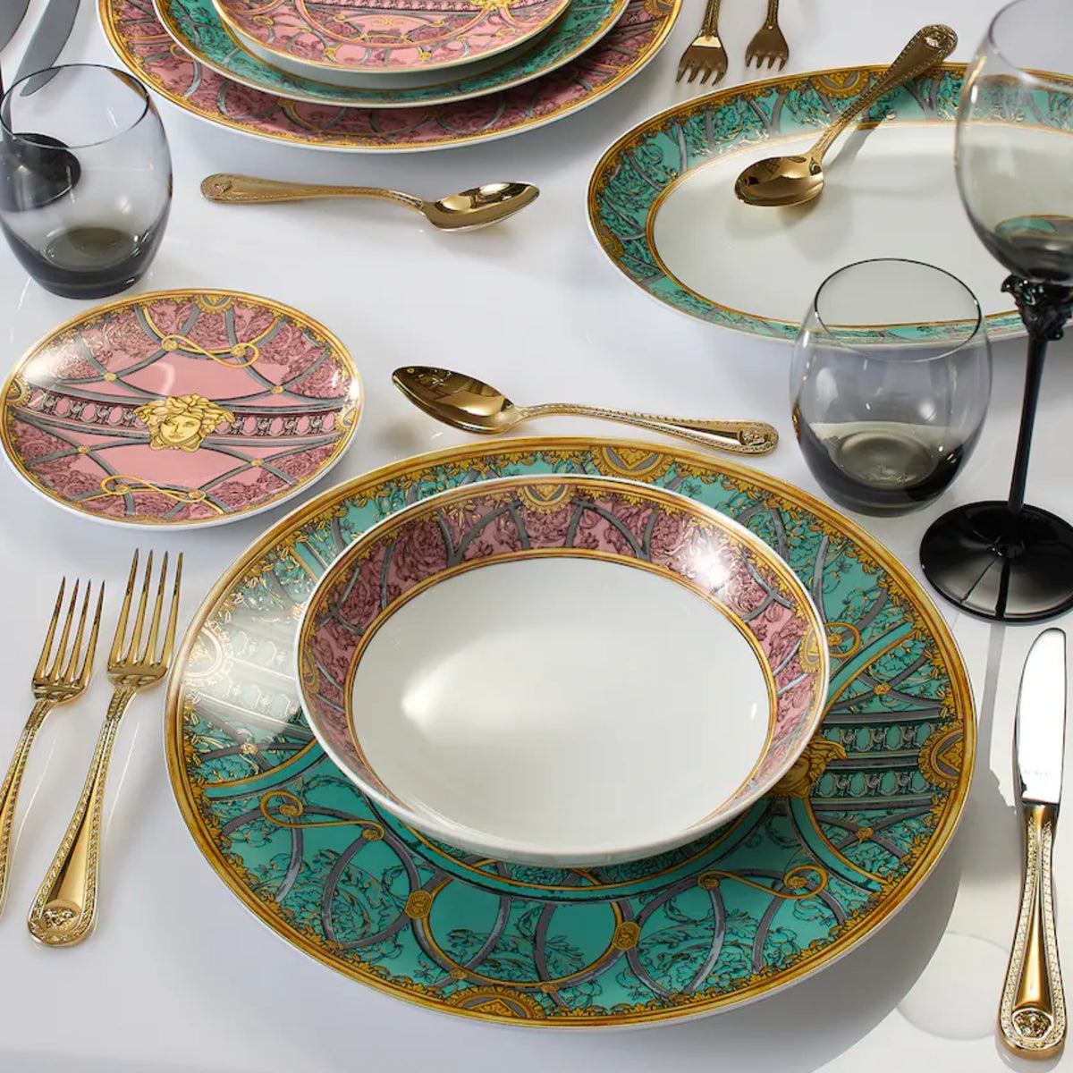 Assiette moyen Scala del Palazzo Rosa de Versace Home