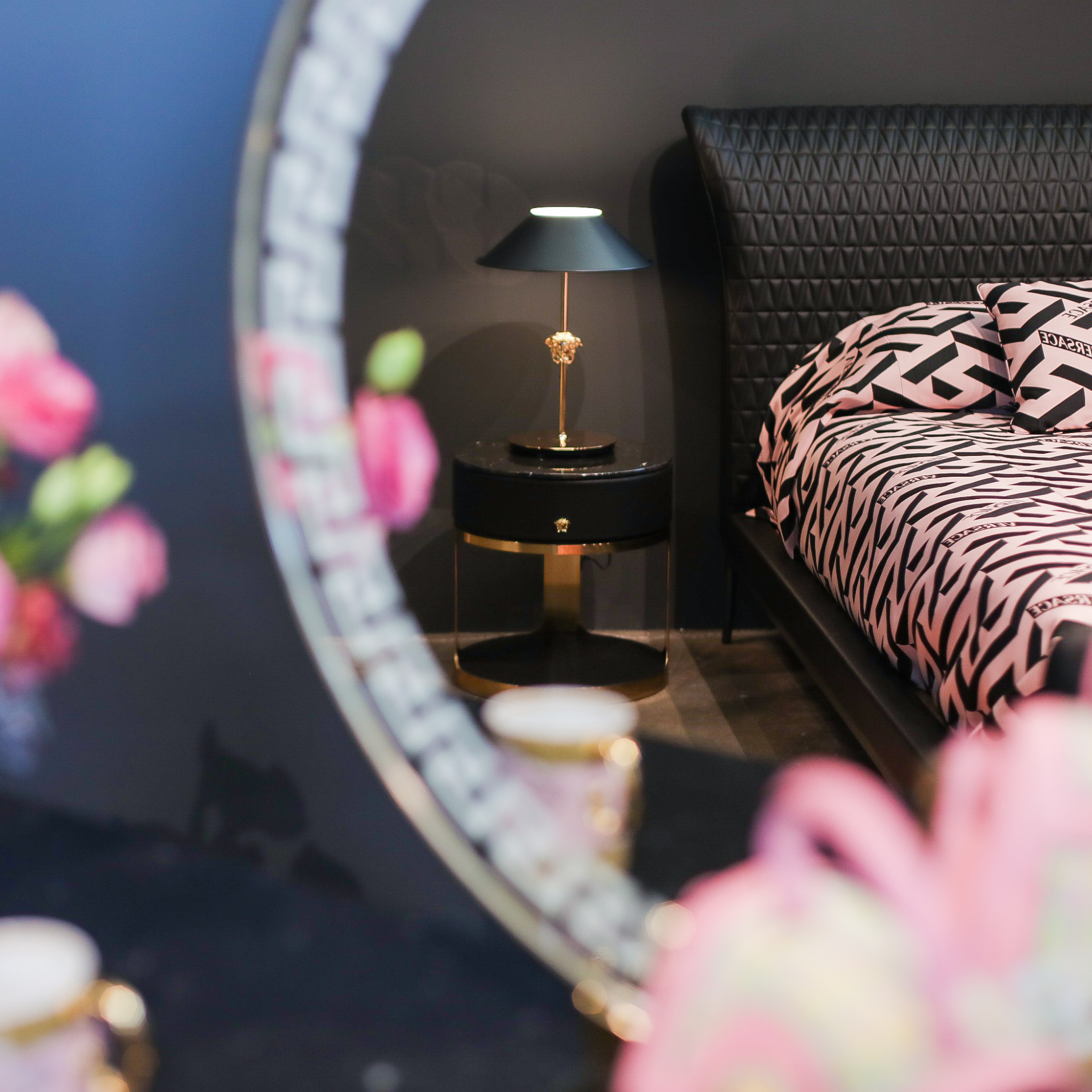 Medallion coffee table by Versace Home | Maison Territo