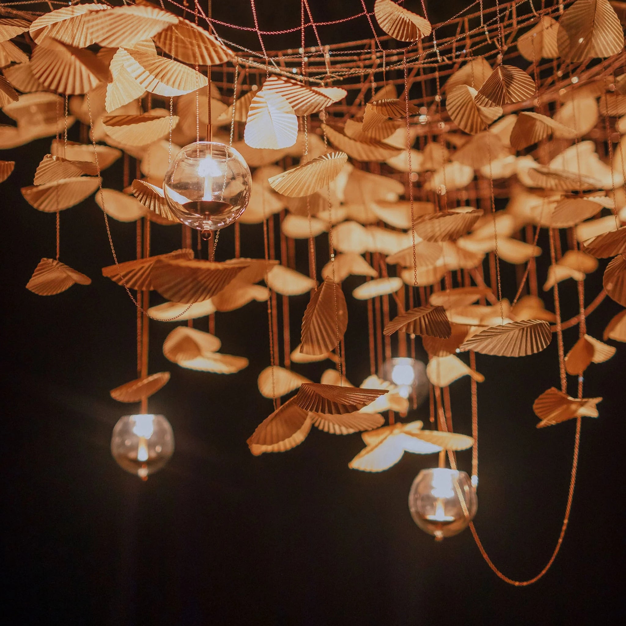 Luminaire suspendu Valse au Crépuscule de Larose Guyon