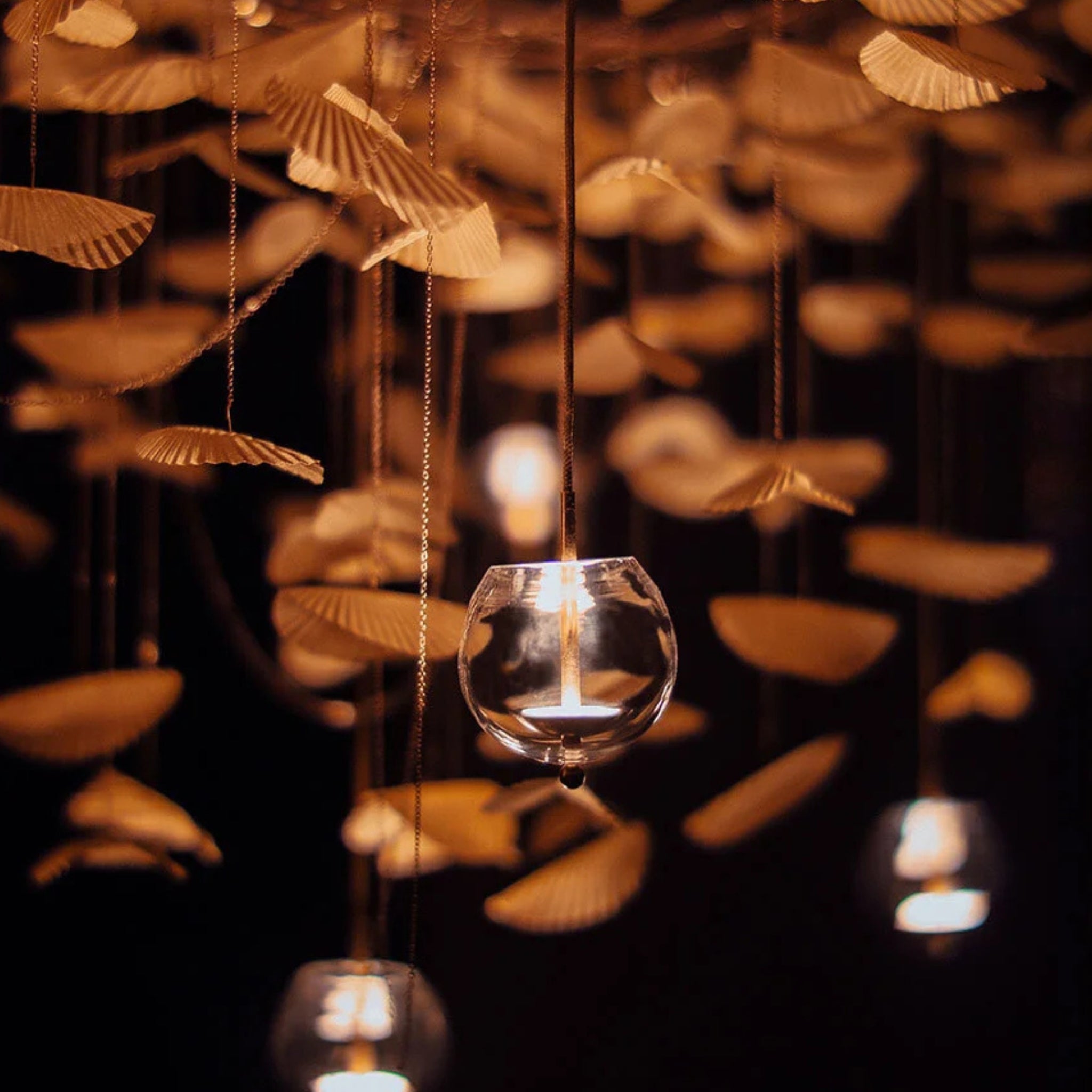 Luminaire suspendu Valse au Crépuscule de Larose Guyon