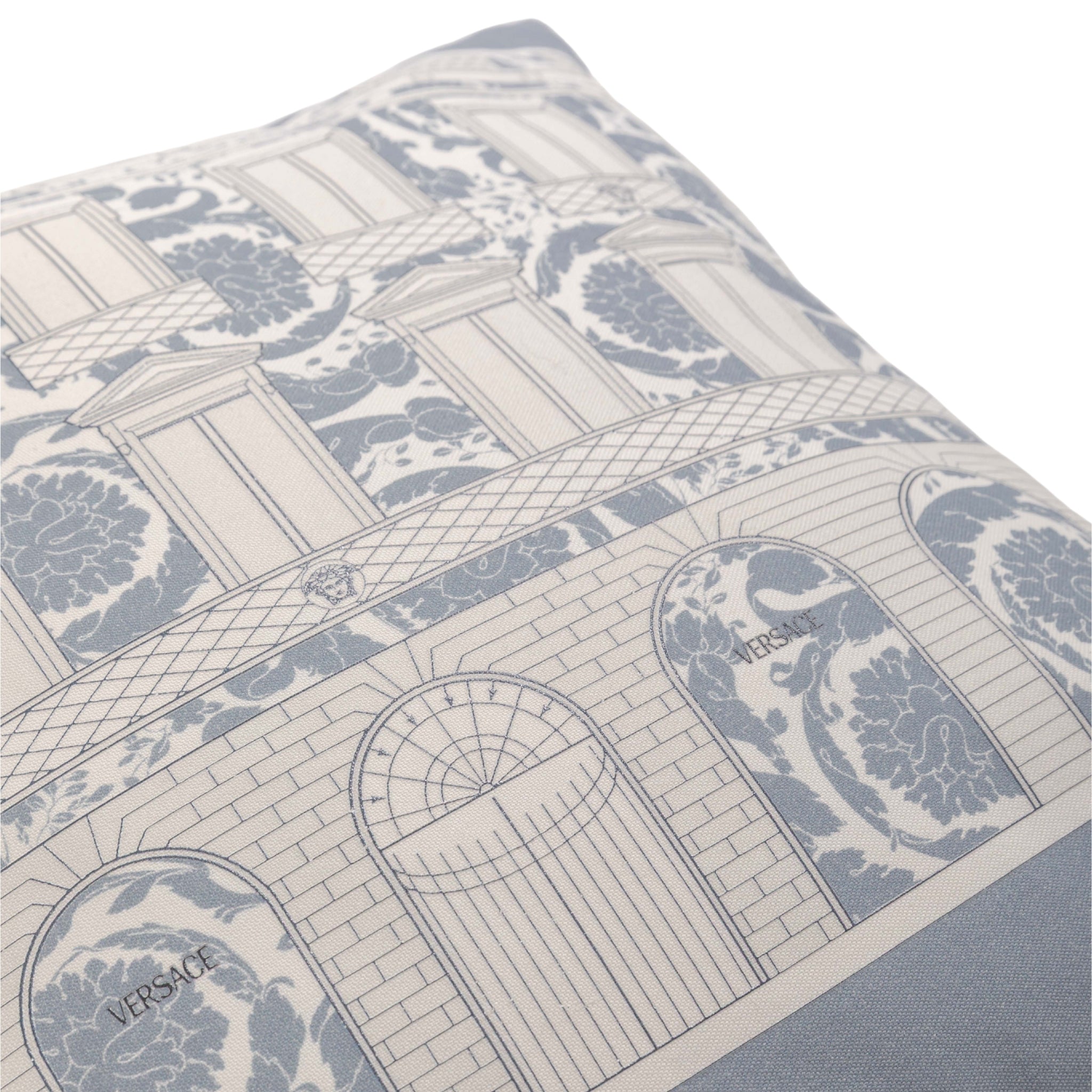 Coussin VCS 1950 lavande de Versace Home