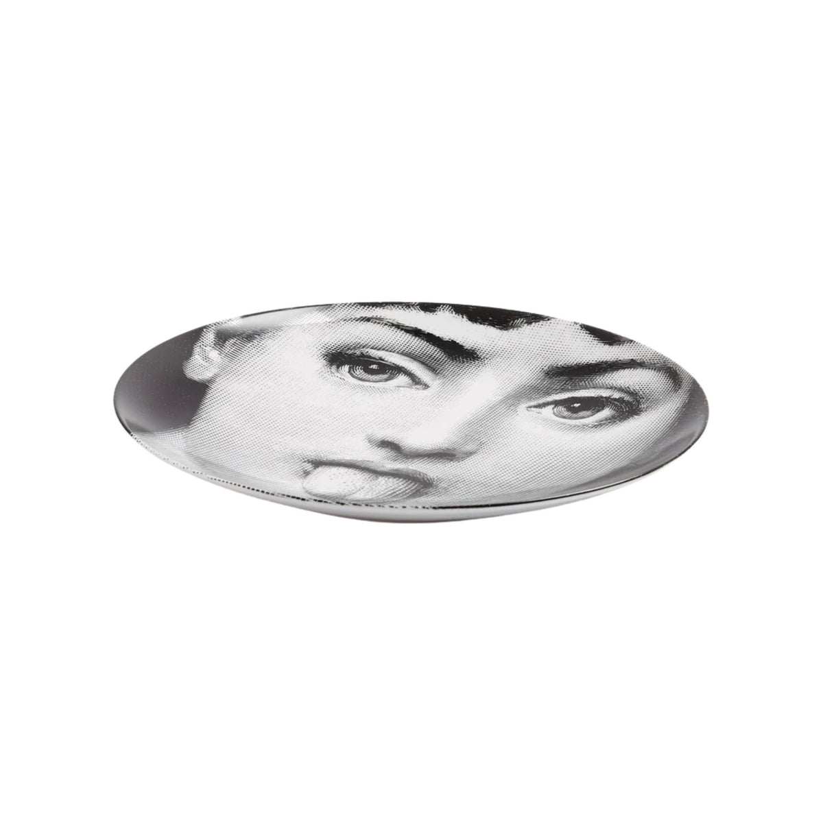Assiette murale Fornasetti Tema e Variazioni n.82 de Fornasetti | Maison Territo